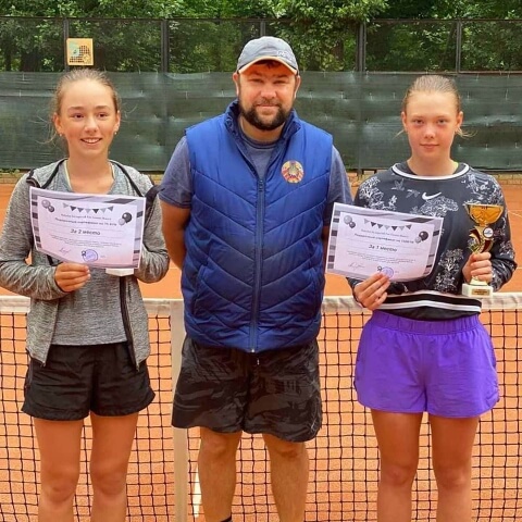 Победительницы на турнире до 14 лет| Babolat Open